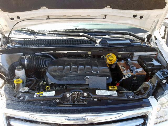 2C4RC1BG4DR743917 - 2013 CHRYSLER TOWN & COU WHITE photo 7