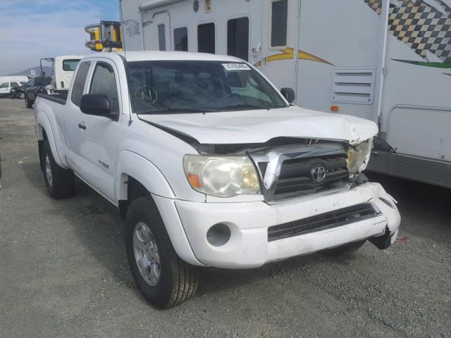 5TETX62N17Z410451 - 2007 TOYOTA TACOMA PRE WHITE photo 1