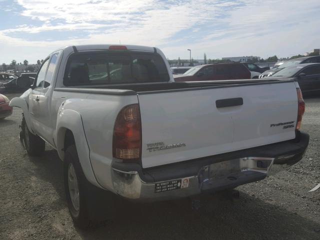 5TETX62N17Z410451 - 2007 TOYOTA TACOMA PRE WHITE photo 3