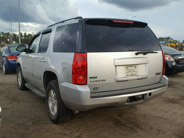 1GKS1AE00BR281854 - 2011 GMC YUKON SLE SILVER photo 3