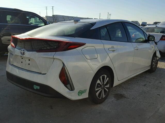 JTDKARFP2H3043876 - 2017 TOYOTA PRIUS PRIM თეთრი ფოტო 4