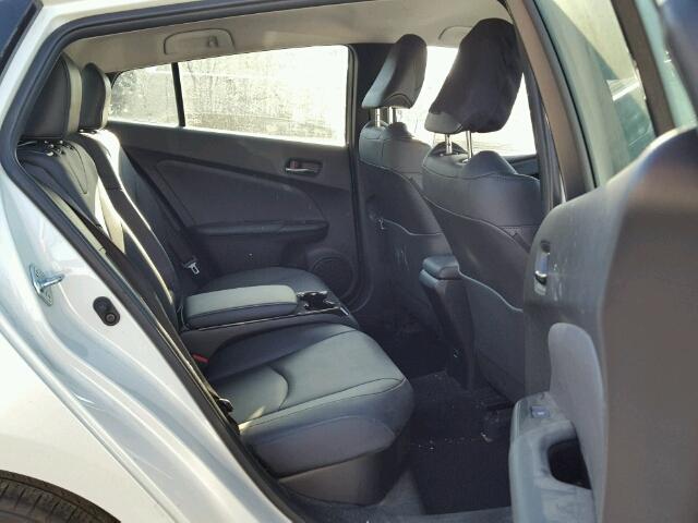 JTDKARFP2H3043876 - 2017 TOYOTA PRIUS PRIM თეთრი ფოტო 6