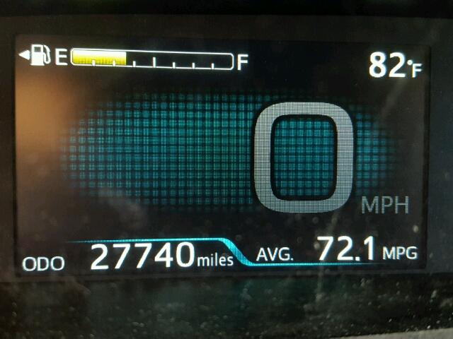 JTDKARFP2H3043876 - 2017 TOYOTA PRIUS PRIM თეთრი ფოტო 8