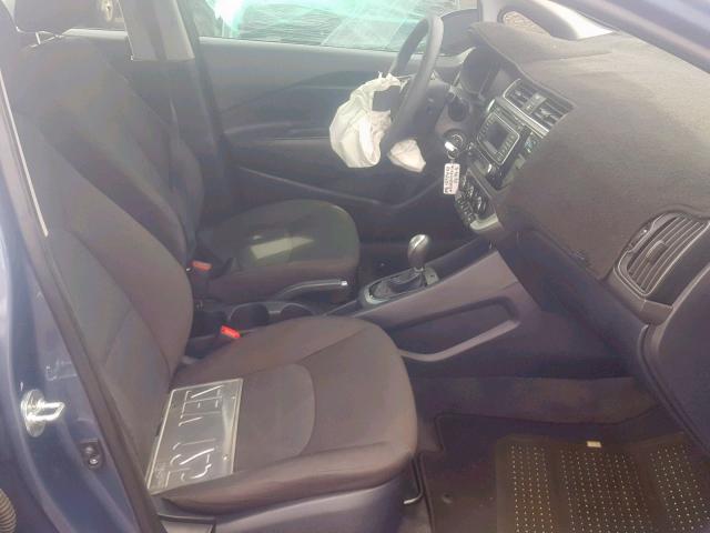 KNADM5A3XG6676231 - 2016 KIA RIO LX BLUE photo 5