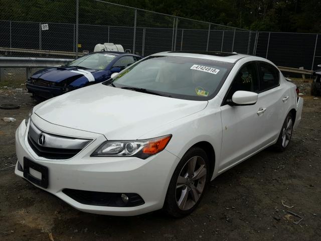 19VDE1F70FE002854 - 2015 ACURA ILX 20 TEC WHITE photo 2