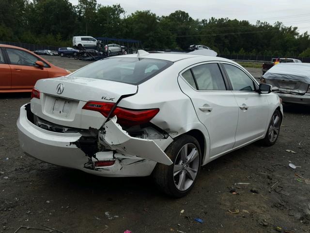 19VDE1F70FE002854 - 2015 ACURA ILX 20 TEC WHITE photo 4