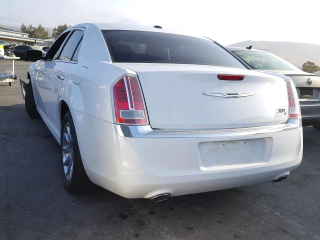 2C3CCAET0DH673955 - 2013 CHRYSLER 300C WHITE photo 3