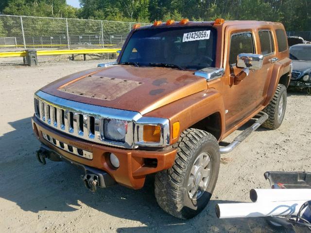 5GTDN136X68292946 - 2006 HUMMER H3 ORANGE photo 2