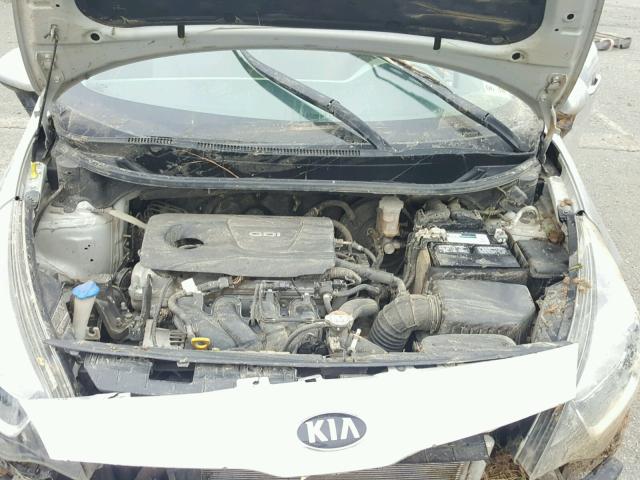 KNADM4A35G6687230 - 2016 KIA RIO LX SILVER photo 7