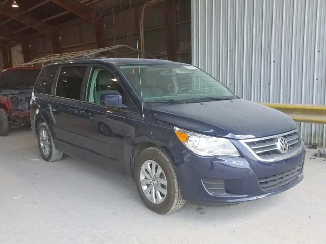 2C4RVABG9CR240375 - 2012 VOLKSWAGEN ROUTAN SE BLUE photo 1