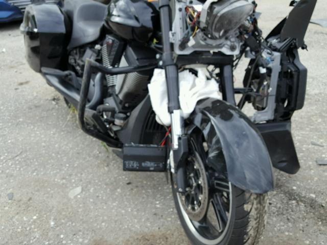 5VPDA36N2E3029851 - 2014 VICTORY MOTORCYCLES CROSS COUN BLACK photo 9