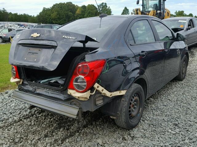 1G1JA5SH6F4125645 - 2015 CHEVROLET SONIC LS BLACK photo 4