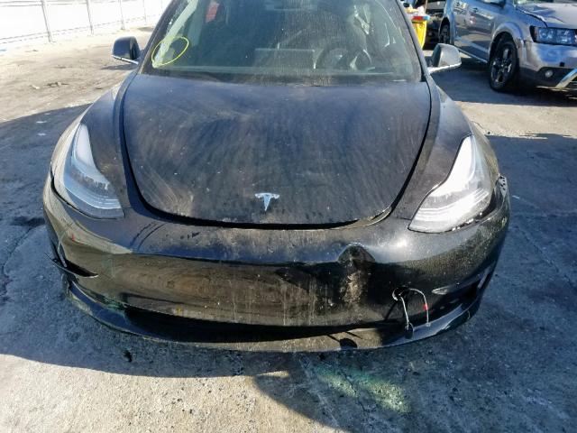 5YJ3E1EA0JF126562 - 2018 TESLA MODEL 3 BLACK photo 9