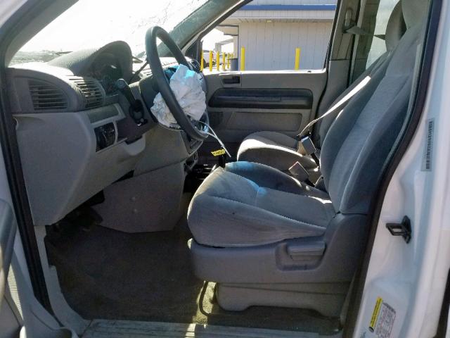 2FMZA50685BA32475 - 2005 FORD FREESTAR S WHITE photo 5