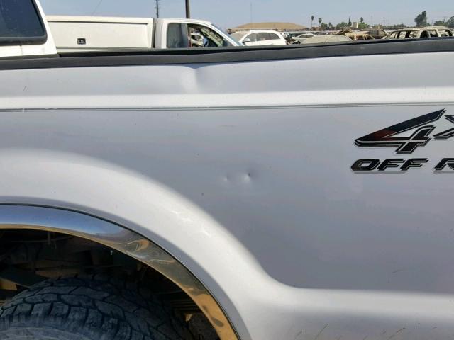 1FTSW31F22EA89264 - 2002 FORD F350 SRW S WHITE photo 9