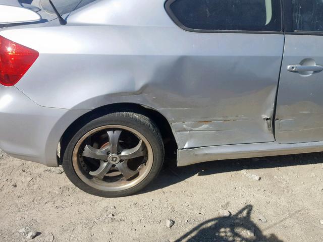 JTKDE177860126863 - 2006 TOYOTA SCION TC ვერცხლისფერი ფოტო 9