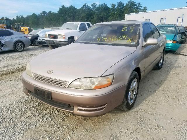 JT8VK13T3P0155940 - 1993 LEXUS ES 300 GOLD photo 2