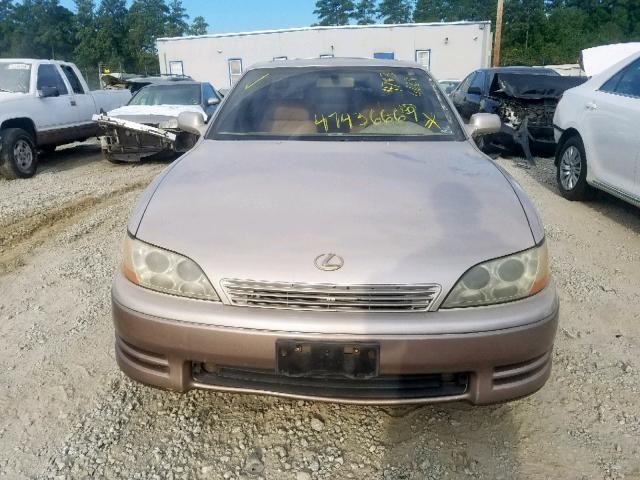 JT8VK13T3P0155940 - 1993 LEXUS ES 300 GOLD photo 9