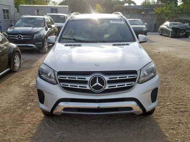 4JGDF6EE8HA872161 - 2017 MERCEDES-BENZ GLS 450 4M SILVER photo 9