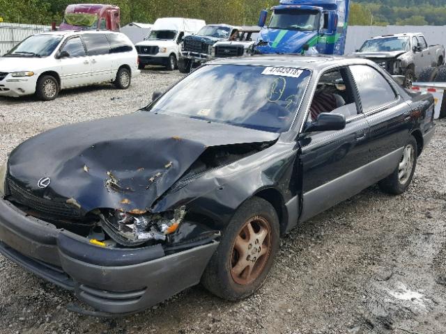 JT8BF12G9T0170366 - 1996 LEXUS ES 300 BLACK photo 2