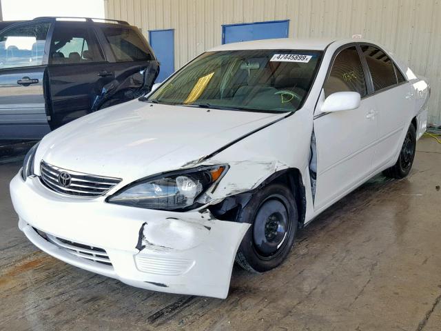 4T1BE32K06U685043 - 2006 TOYOTA CAMRY LE WHITE photo 2