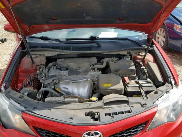 4T1BF1FK0CU557425 - 2012 TOYOTA CAMRY BASE RED photo 7