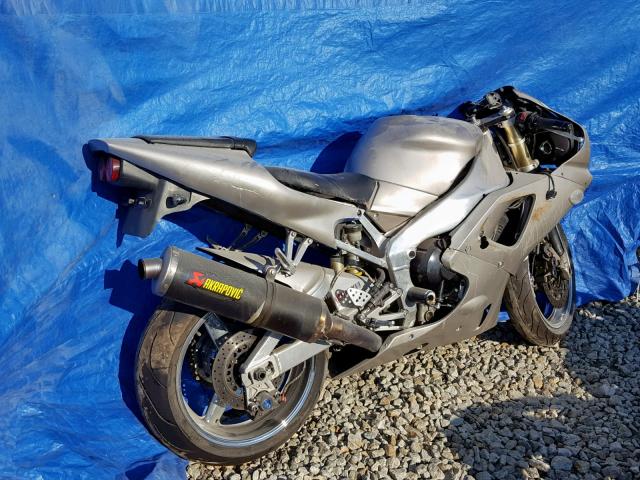 JYARN02E4XA002481 - 1999 YAMAHA YZFR1 SILVER photo 4