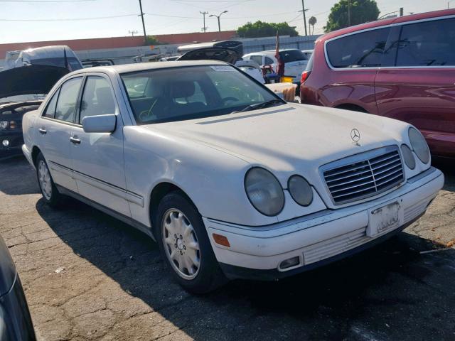 WDBJF65H7XA803346 - 1999 MERCEDES-BENZ E 320 WHITE photo 1