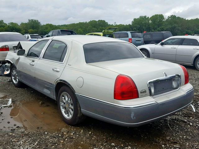 1LNHM83VX6Y611804 - 2006 LINCOLN TOWN CAR D CREAM photo 3