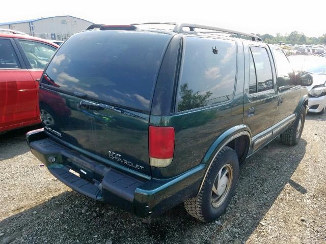 1GNDT13WX1K262099 - 2001 CHEVROLET BLAZER GREEN photo 4