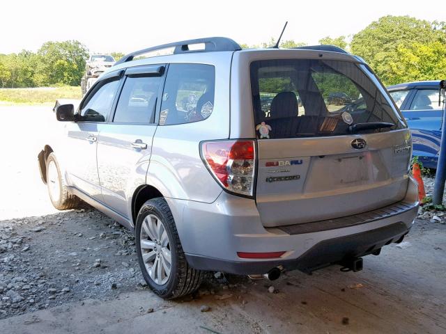 JF2SHAEC4DH432240 - 2013 SUBARU FORESTER L SILVER photo 3