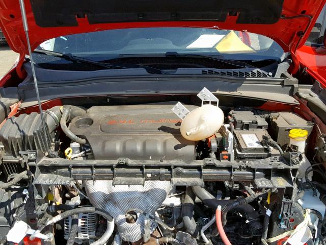 ZACCJBAB8HPG25774 - 2017 JEEP RENEGADE S RED photo 7