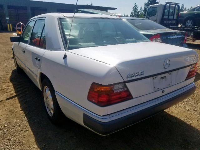 WDBEA34E5PB952550 - 1993 MERCEDES-BENZ 400 E WHITE photo 3