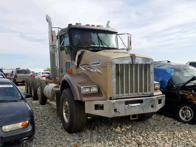 1NKDX4TX0AJ268473 - 2010 KENWORTH CONSTRUCTI GRAY photo 1