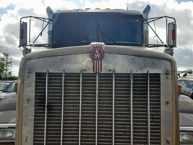 1NKDX4TX0AJ268473 - 2010 KENWORTH CONSTRUCTI GRAY photo 7