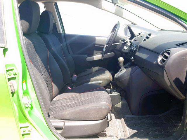 JM1DE1HY4B0126156 - 2011 MAZDA MAZDA2 GREEN photo 5