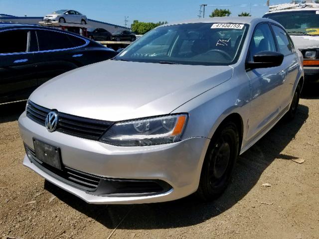 3VW2K7AJ0CM326074 - 2012 VOLKSWAGEN JETTA BASE 银色 照片 2