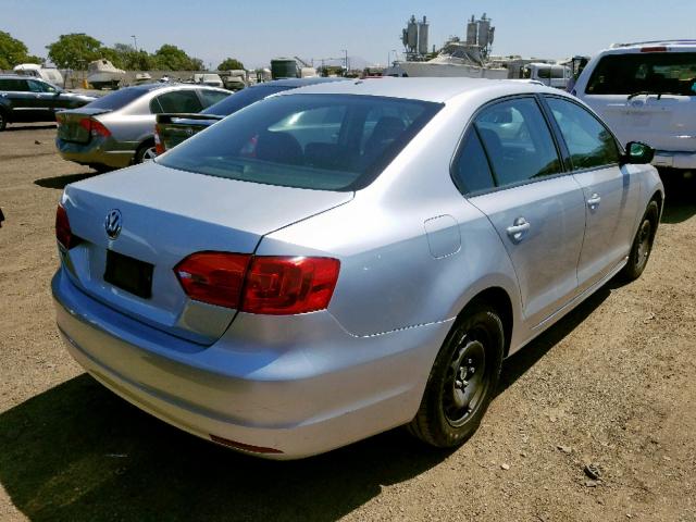 3VW2K7AJ0CM326074 - 2012 VOLKSWAGEN JETTA BASE 银色 照片 4