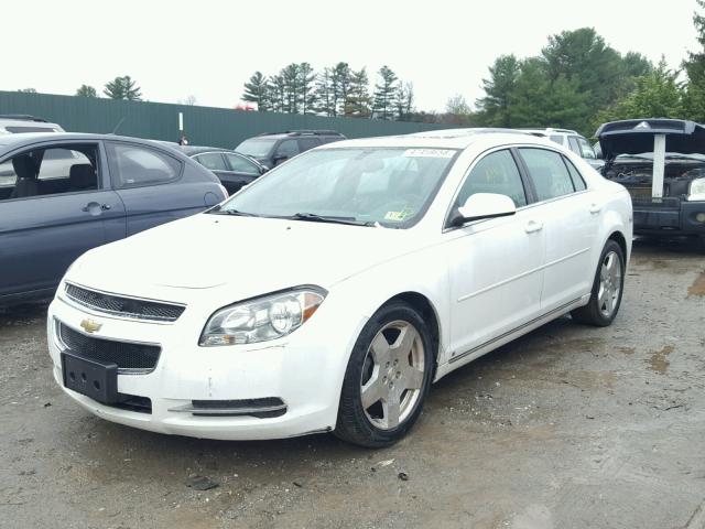 1G1ZJ57769F159810 - 2009 CHEVROLET MALIBU 2LT WHITE photo 2