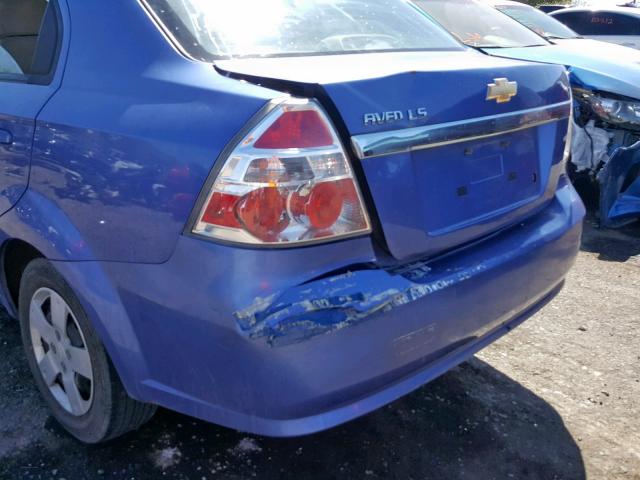 KL1TD56E99B318838 - 2009 CHEVROLET AVEO LS BLUE photo 9