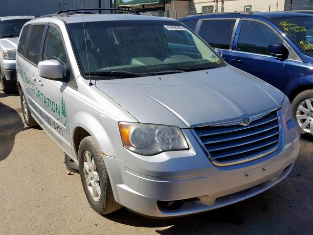 2A8HR54P28R112533 - 2008 CHRYSLER TOWN & COU GRAY photo 1