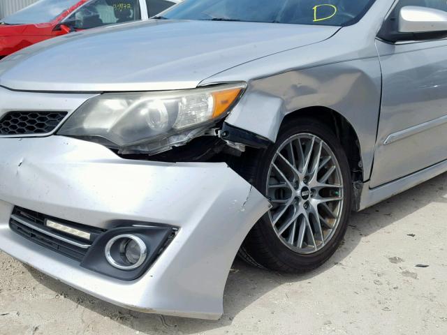 4T1BF1FK5CU088624 - 2012 TOYOTA CAMRY BASE SILVER photo 9