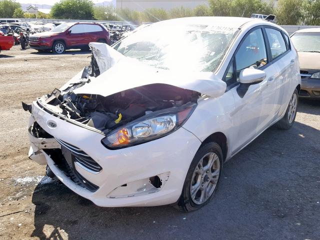 3FADP4EJ8GM147508 - 2016 FORD FIESTA SE WHITE photo 2