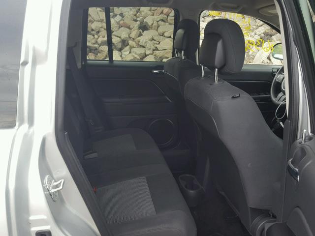 1C4NJDBB0ED630190 - 2014 JEEP COMPASS SP ვერცხლისფერი ფოტო 6