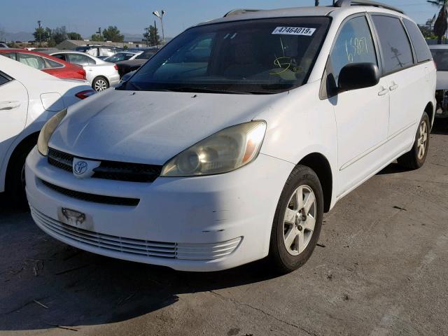 5TDZA23C74S047132 - 2004 TOYOTA SIENNA CE/ WHITE photo 2