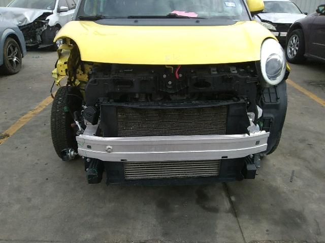 ZFBCFADH2EZ022945 - 2014 FIAT 500L TREKK YELLOW photo 9