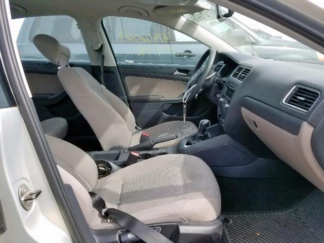 3VW2K7AJ7CM303889 - 2012 VOLKSWAGEN JETTA BASE 银色 照片 5