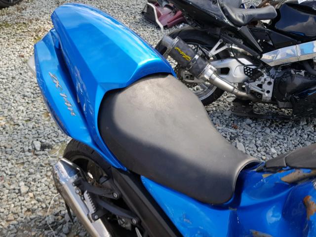 JKBZXNE17CA000910 - 2012 KAWASAKI ZX1400 EC BLUE photo 6