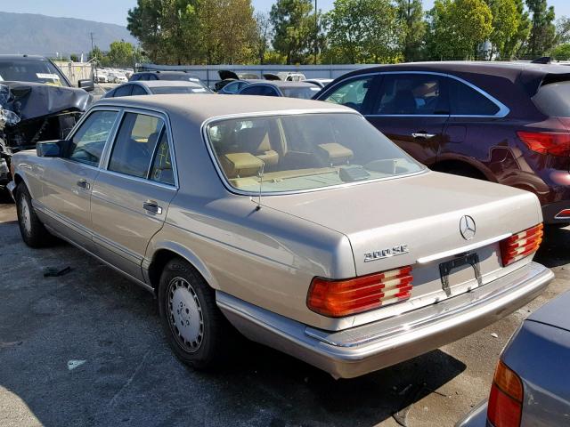 WDBCA24D3LA553869 - 1990 MERCEDES-BENZ 300 SE GOLD photo 3