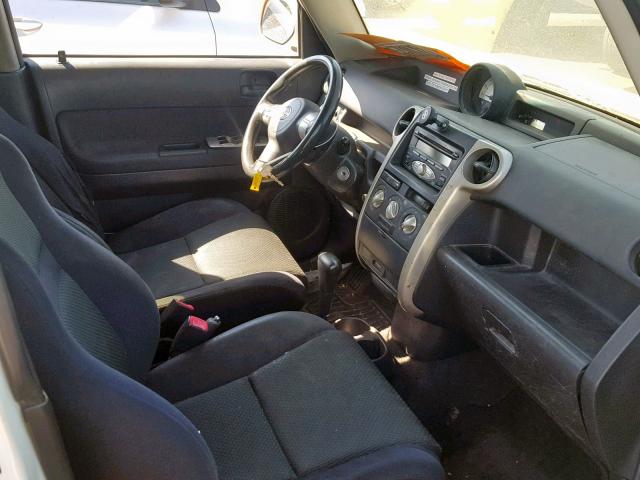 JTLKT324464090986 - 2006 TOYOTA SCION XB 白色 照片 5